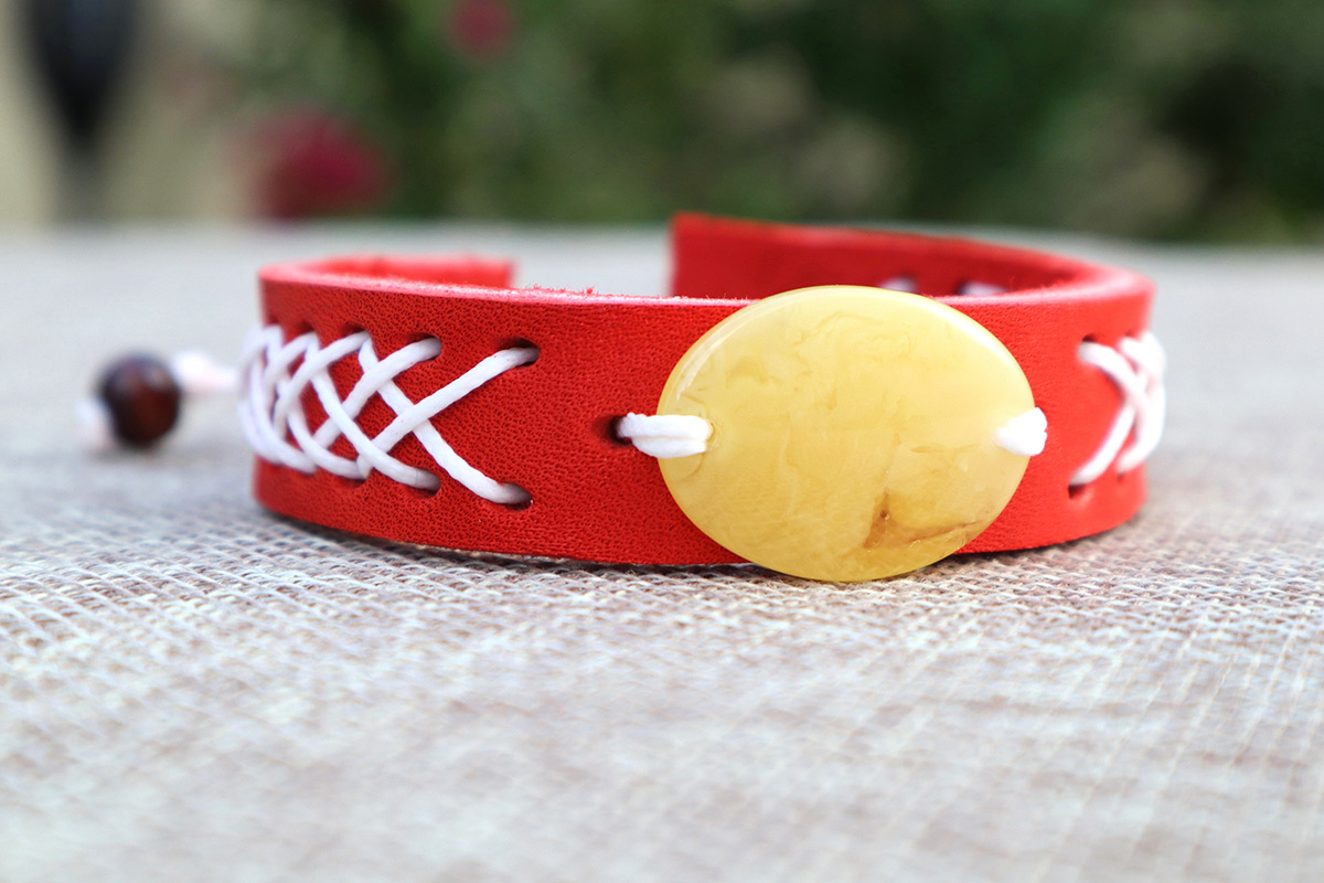 Baltic Amber Leather Bracelet