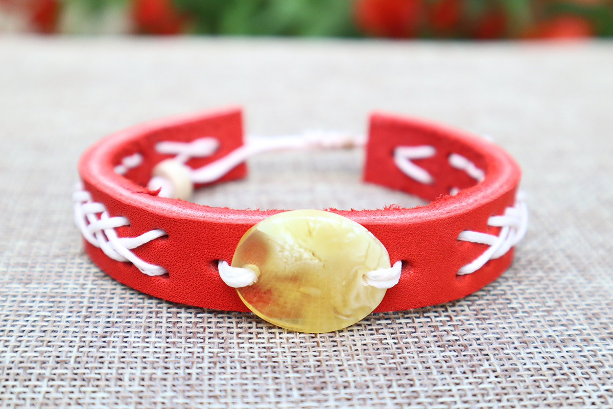 Baltic Amber Leather Bracelet