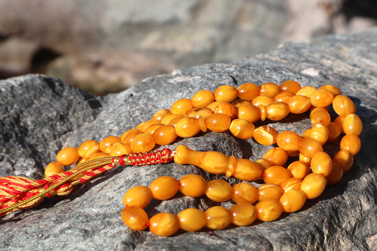 Old Baltic Amber Rosary